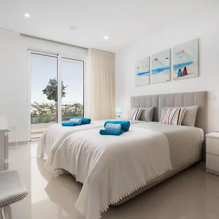 Mabelle Luxury Ocean View Апартаменты Лагуш